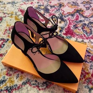 Black pumps NWT